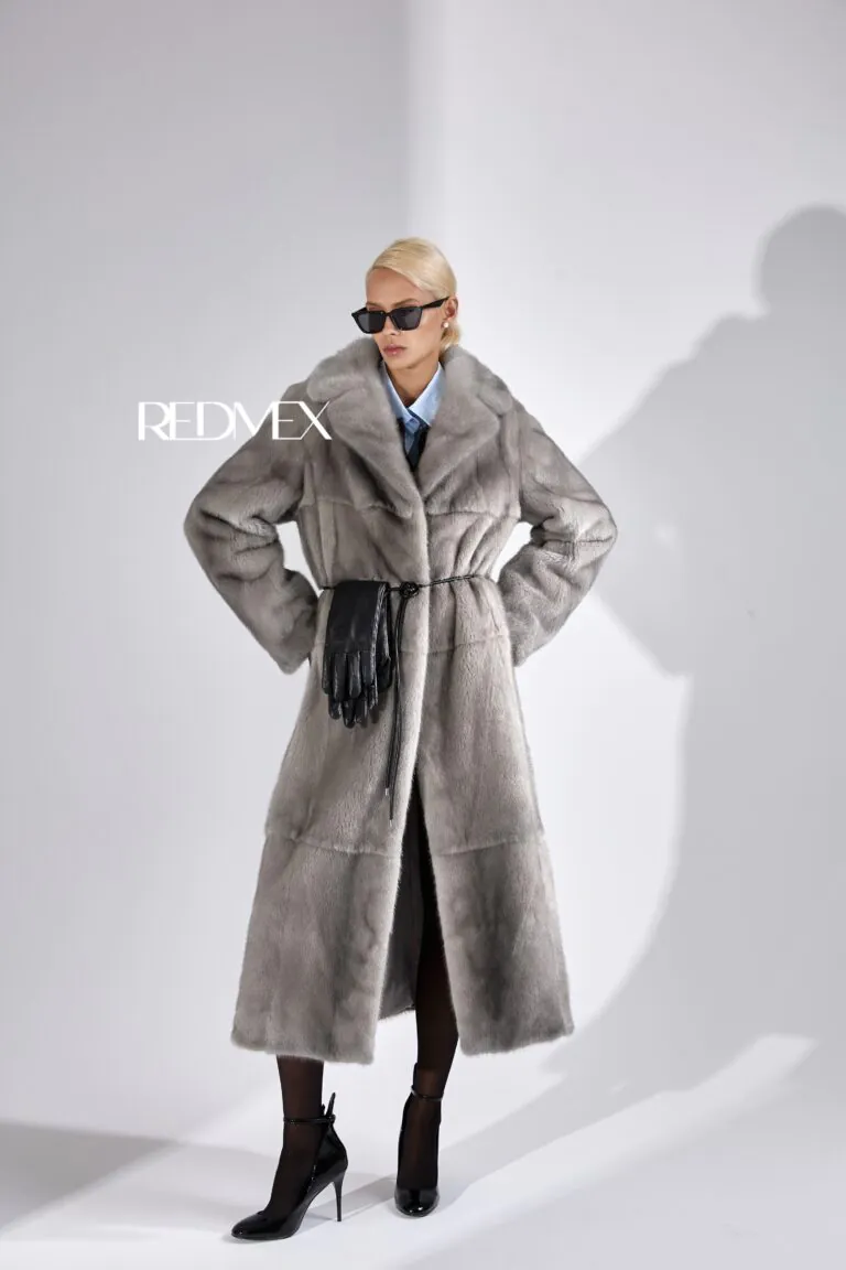 Шуба из норки «Грей» в классической выкладке с англ. воротником 130 см