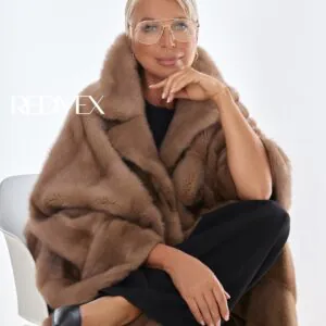 Шуба из норки «Карамель» «Super Oversize» с англ. воротником 120 см